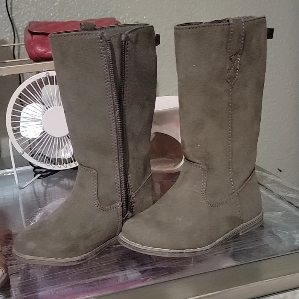 Suede boots - Picture 2 of 2
